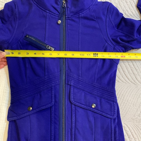 Blue/purple Lululemon sweater/jacket, size 6 - Picture 9 of 10